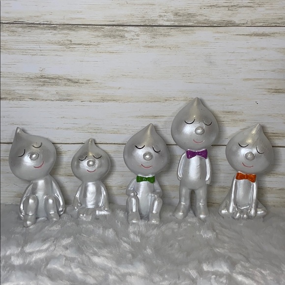 Other - Cute little pearl white ghosts bow ties yoga